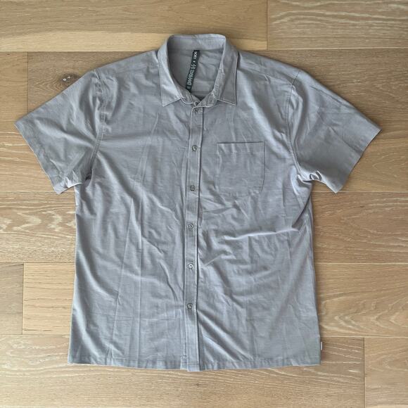 Vuori Other - Vuori Men's Bridge Button-Down Short Sleeve Shirt